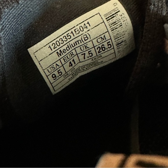 Brooks | Levitate 4 Running Shoes - Picture 10 of 10